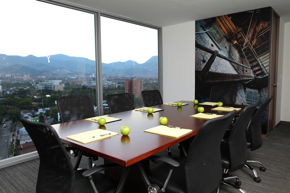 Sites Hotel Медельїн Екстер'єр фото A meeting room